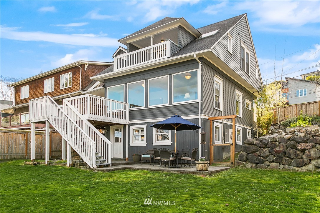 526 31st Avenue South Seattle, WA 98144 - Photo 2 of 36