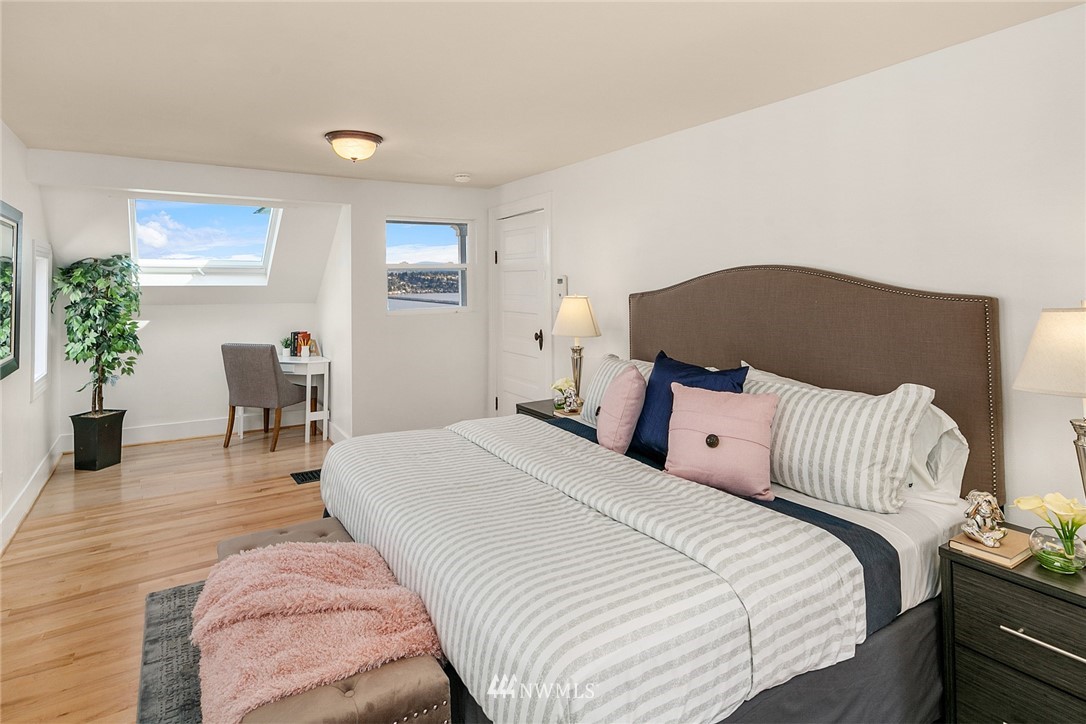 526 31st Avenue South Seattle, WA 98144 - Photo 17 of 36