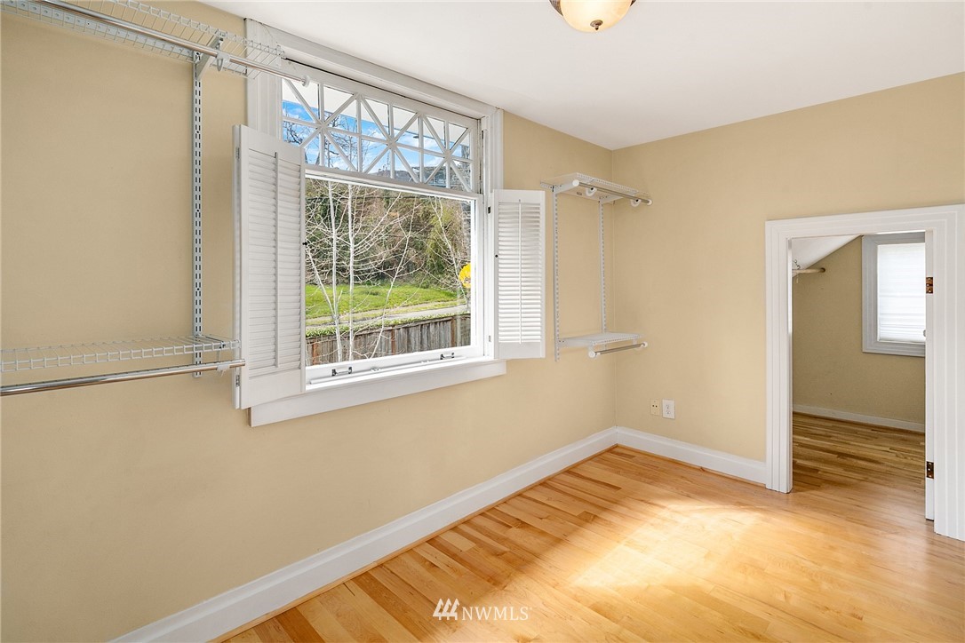 526 31st Avenue South Seattle, WA 98144 - Photo 18 of 36