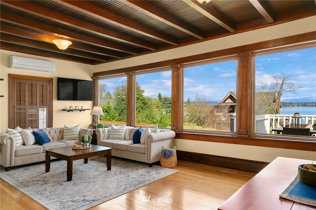 526 31st Avenue South Seattle, WA 98144 - Photo 8 of 36