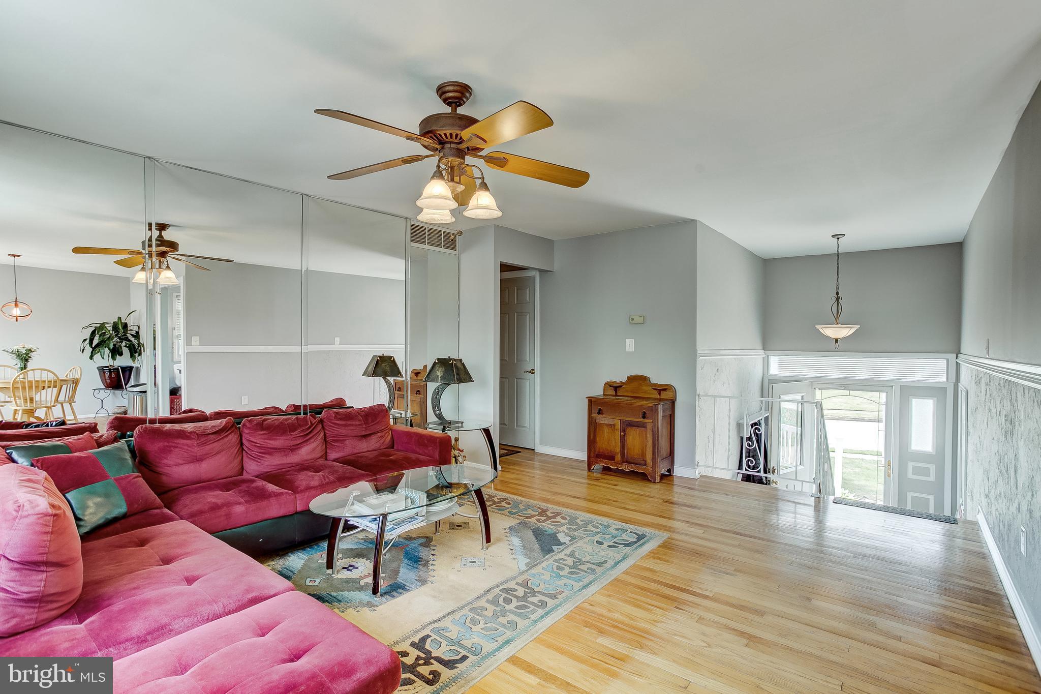4223 Haycoke Road Baltimore, MD 21236 - Photo 8 of 43 Spacious main floor layout.