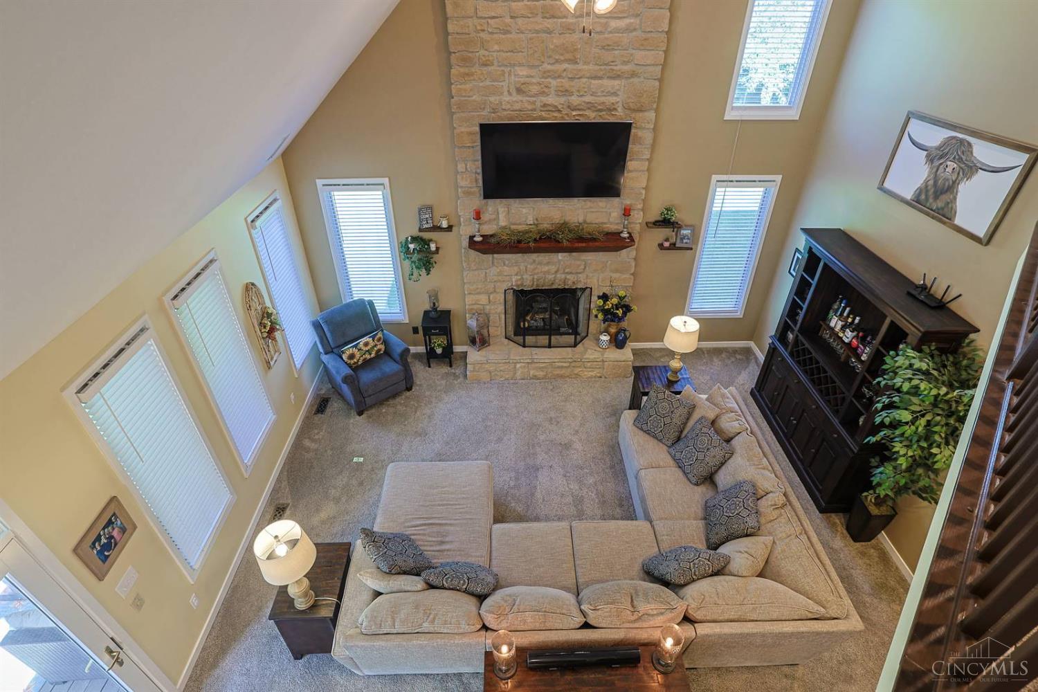 723 Nunner Road Maineville, OH 45039 - Photo 16 of 98 Family room view from above