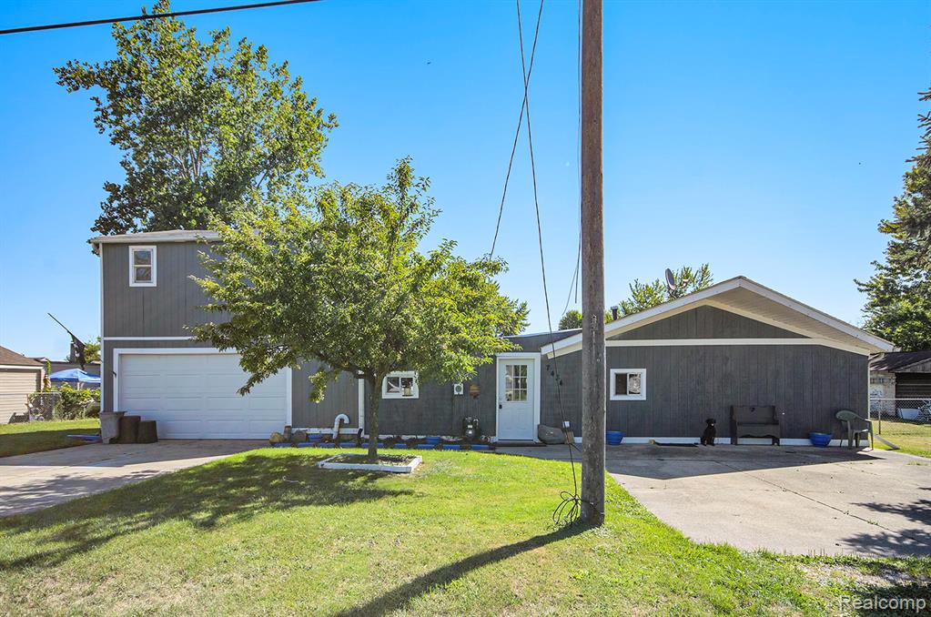 7434 Dyke Road Algonac, MI 48001 - Photo 1 of 23 Gallery Image 1