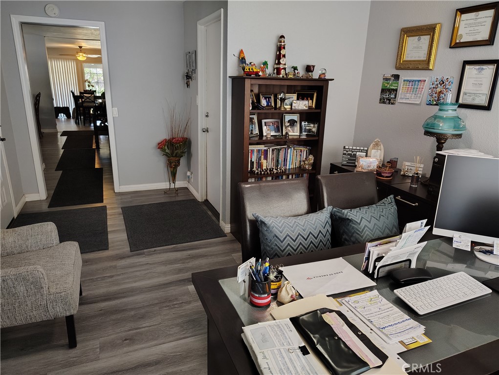 10467 California Avenue Riverside, CA 92505 - Photo 6 of 36