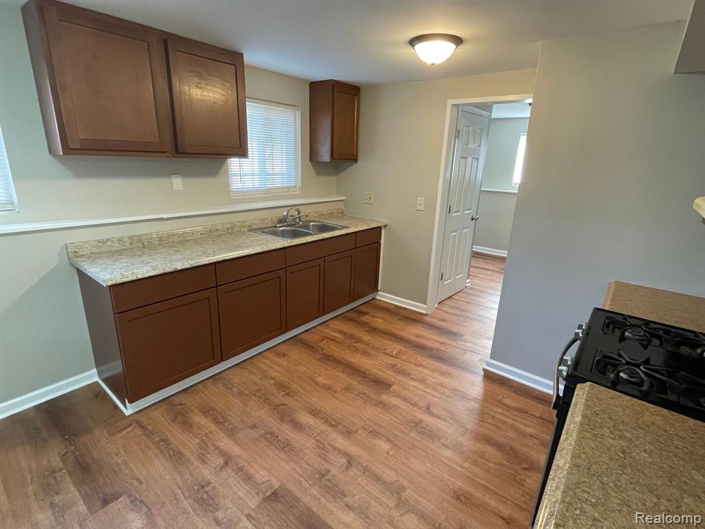 26228 Penn Street Inkster, MI 48141 - Photo 3 of 16