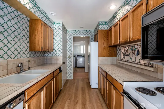 $1,200,000 | 327 Twin Oaks Lane, Friday Harbor, WA 98250