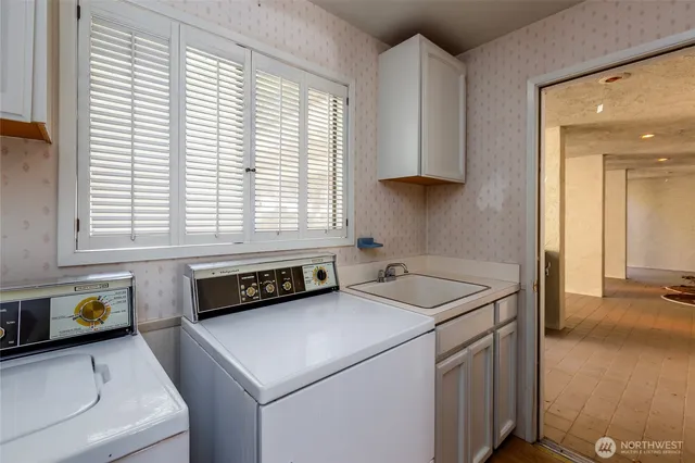 $1,200,000 | 327 Twin Oaks Lane, Friday Harbor, WA 98250