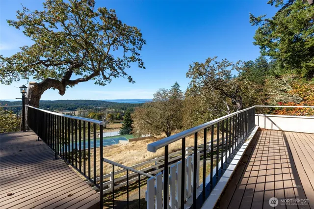 $1,200,000 | 327 Twin Oaks Lane, Friday Harbor, WA 98250