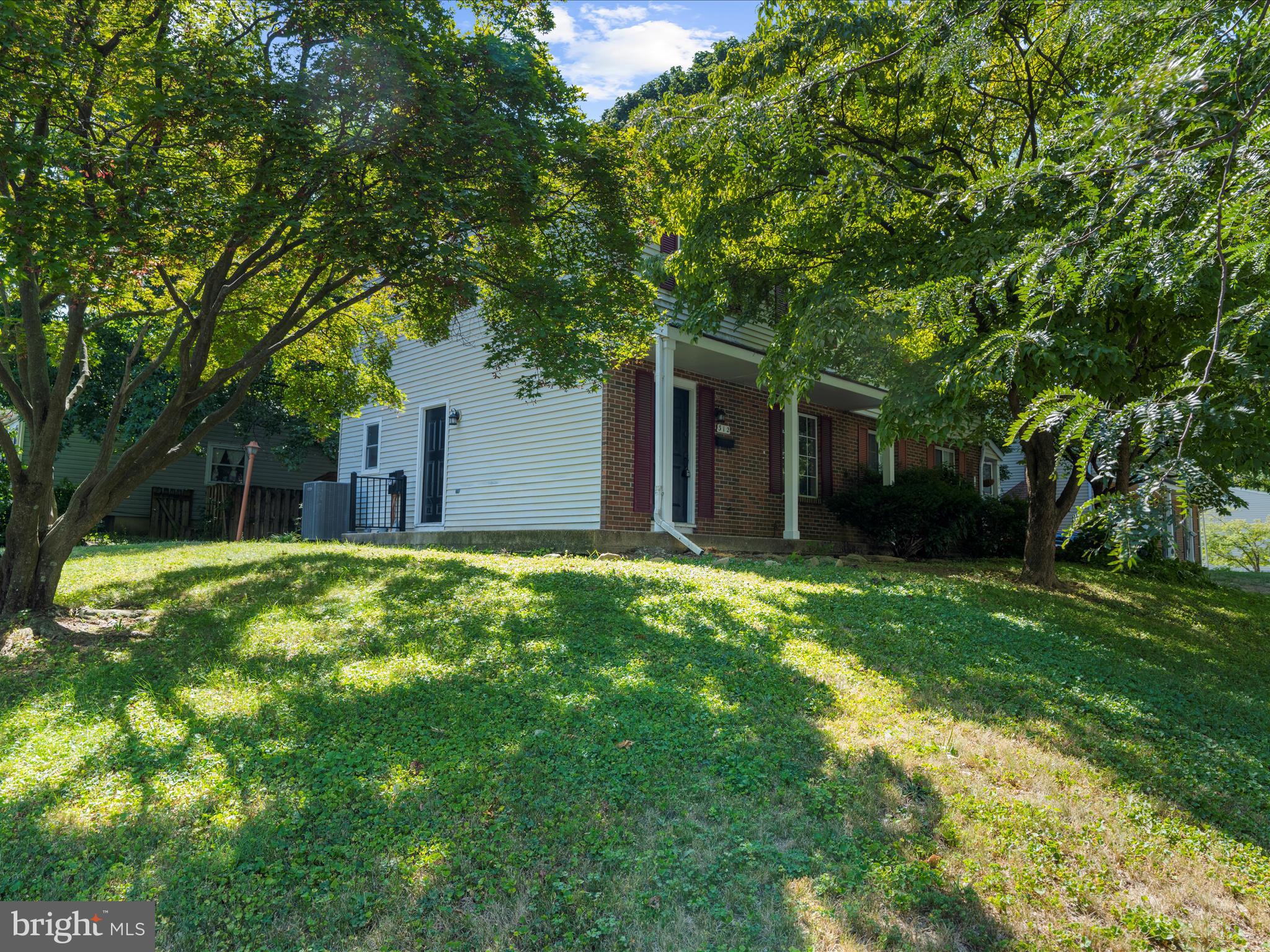 312 Heather Ridge Drive Frederick, MD 21702 - Photo 4 of 42