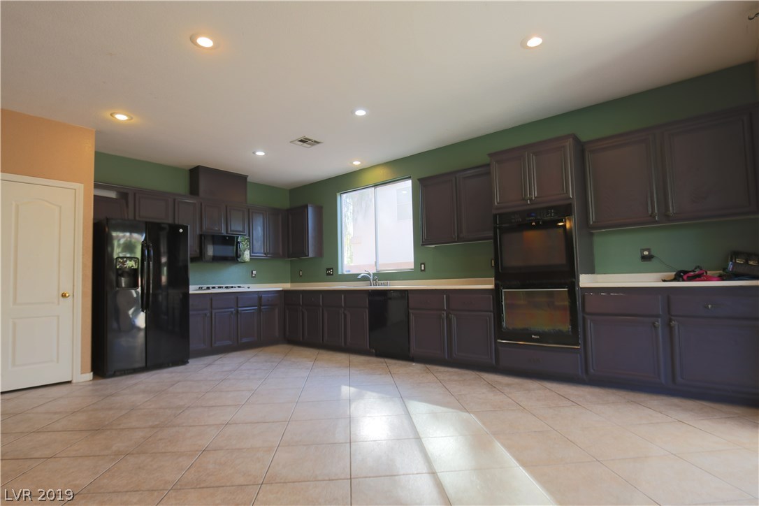 7909 Midnight Ride Street Las Vegas, NV 89131 - Photo 11 of 41 Gallery Image 11