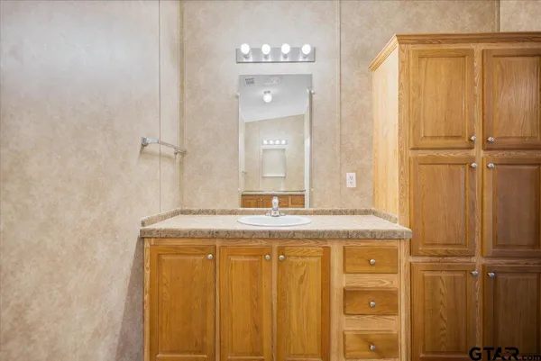 $199,900 | 7103 County Road 292 East, Kilgore, TX 75662