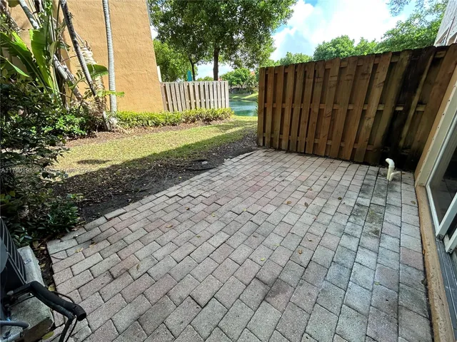 $2,400 | 2279 Anchor Court, Unit 1603, Dania Beach, FL 33312