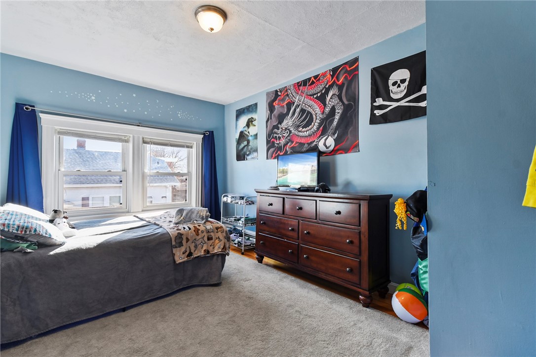 367 Orient Avenue Pawtucket, RI 02861 - Photo 11 of 43