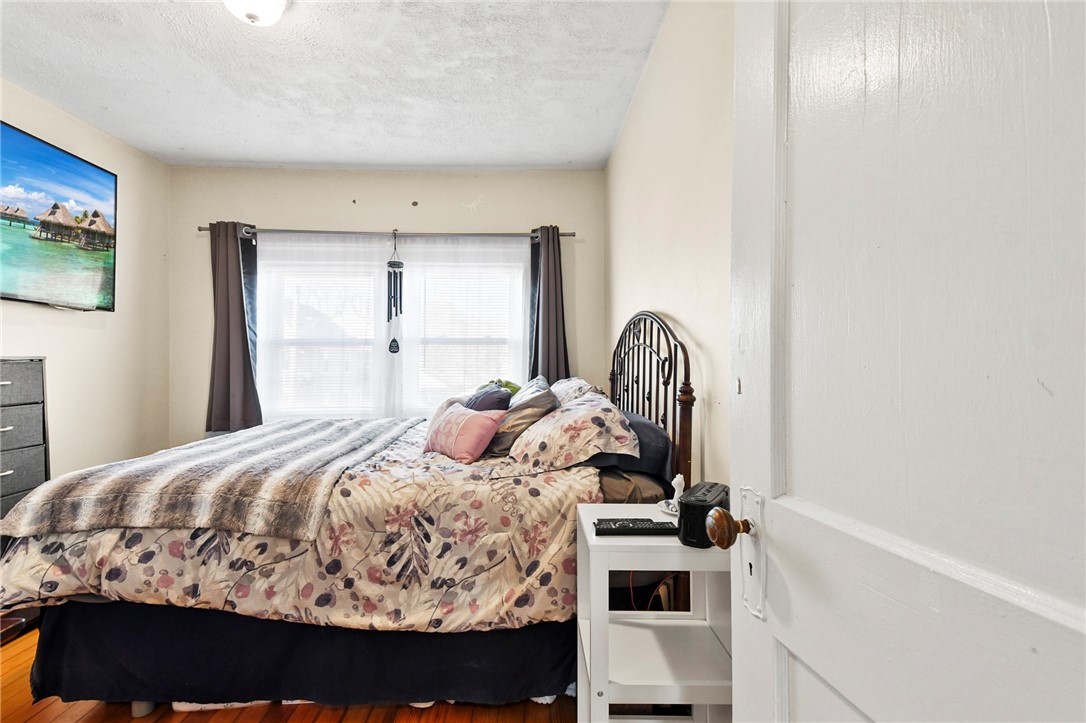 367 Orient Avenue Pawtucket, RI 02861 - Photo 14 of 43
