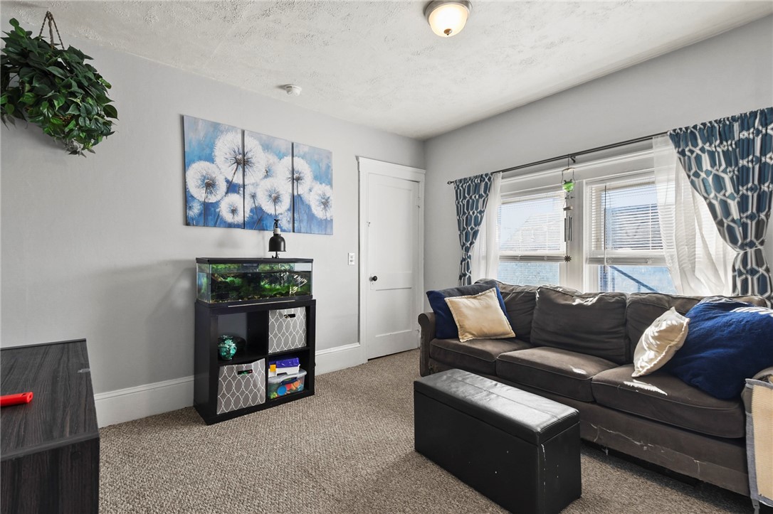 367 Orient Avenue Pawtucket, RI 02861 - Photo 3 of 43
