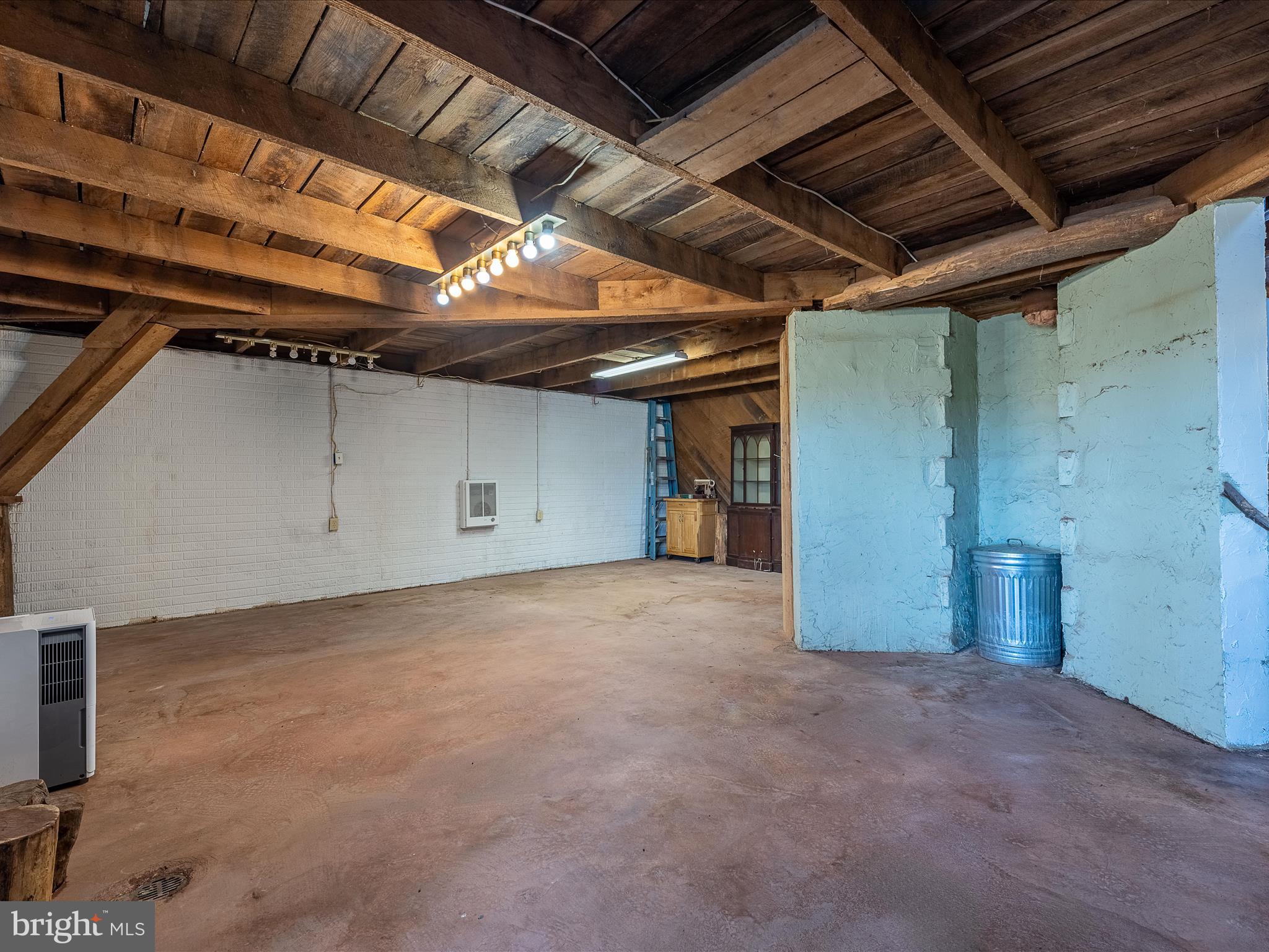 2822 Mauzy Road Berkeley Springs, WV 25411 - Photo 28 of 63 Gallery Image 28
