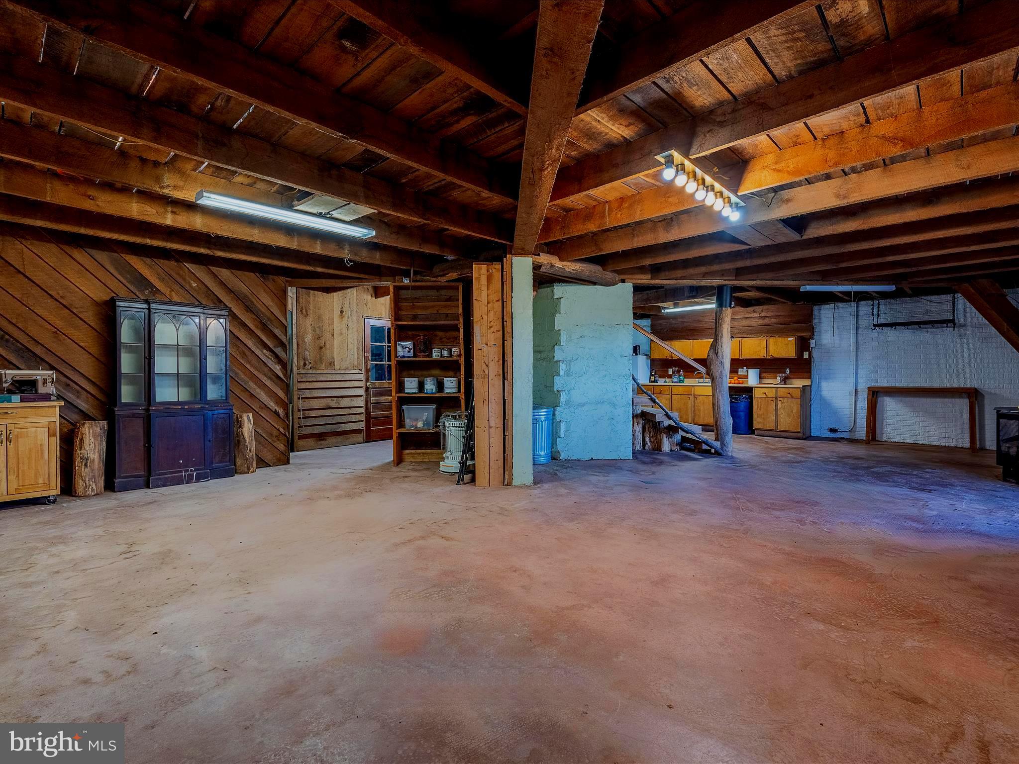 2822 Mauzy Road Berkeley Springs, WV 25411 - Photo 36 of 63 Gallery Image 36