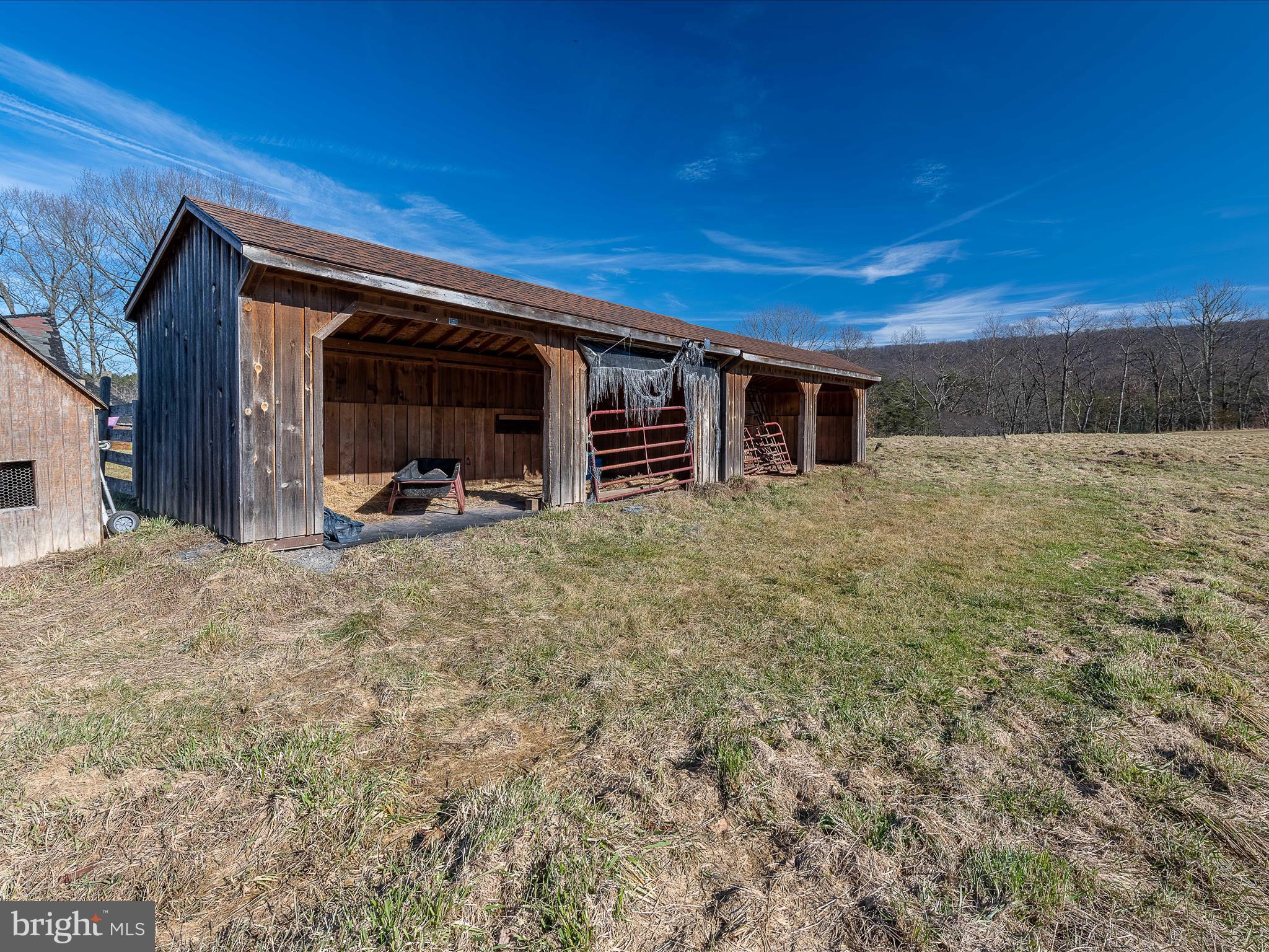 2822 Mauzy Road Berkeley Springs, WV 25411 - Photo 41 of 63 Stables