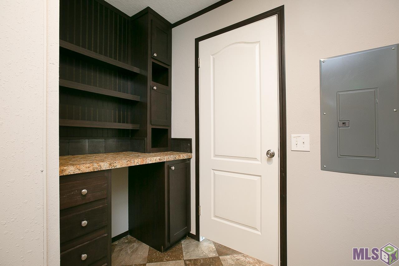 45442 Stringer Bridge Road St. Amant, LA 70774 - Photo 11 of 17 Computer Nook