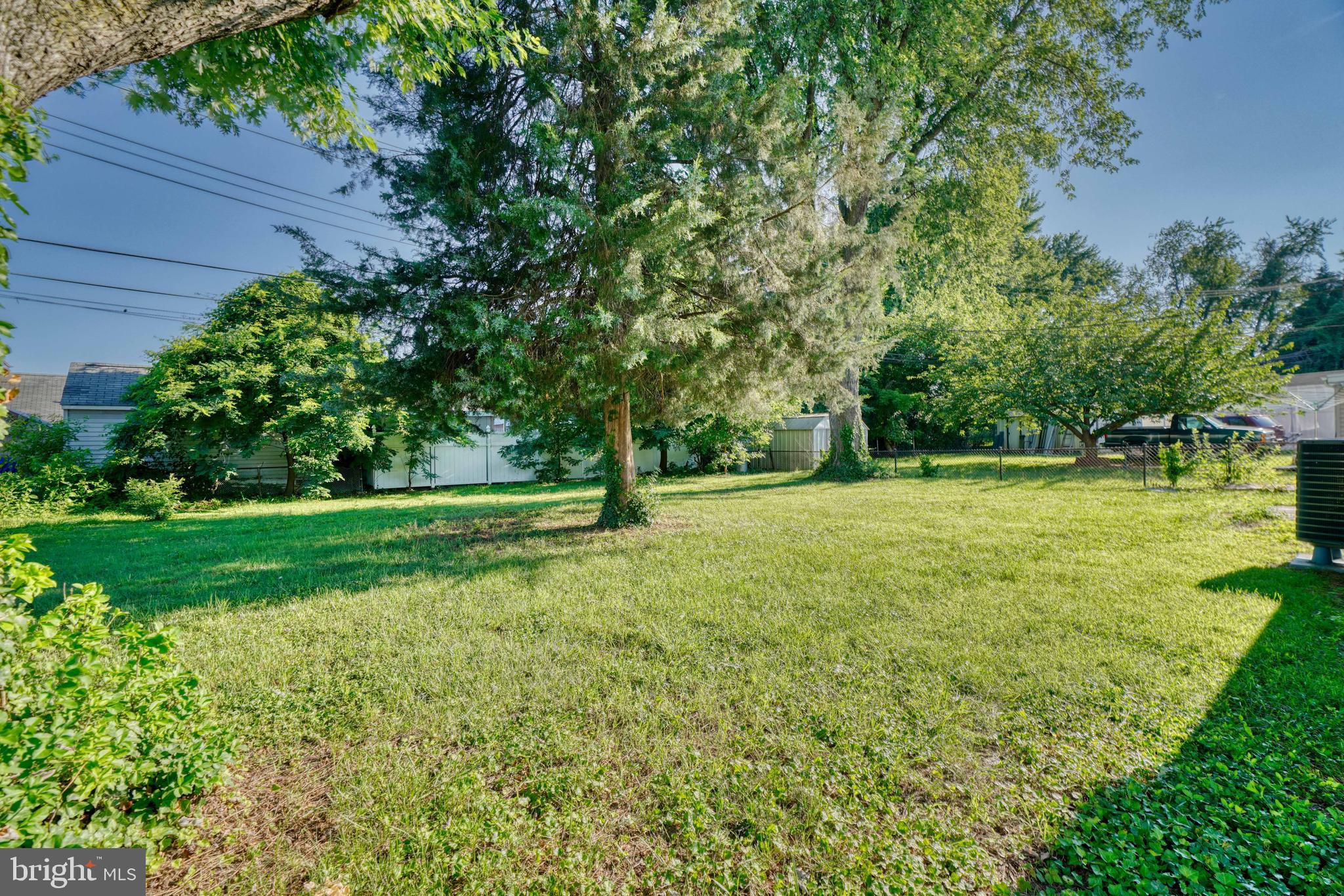 3138 Baybriar Road Dundalk, MD 21222 - Photo 32 of 34 Great Backyard!