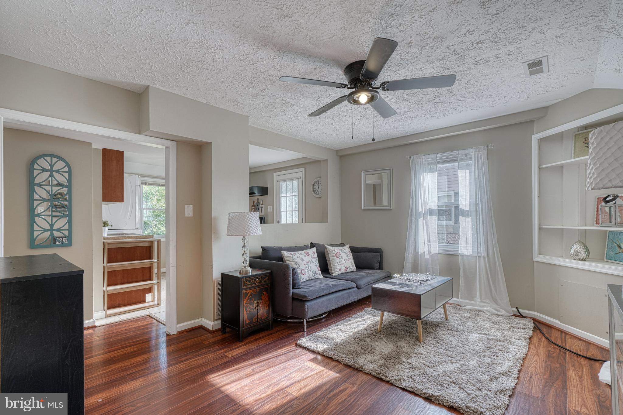 3138 Baybriar Road Dundalk, MD 21222 - Photo 6 of 34 Living Room