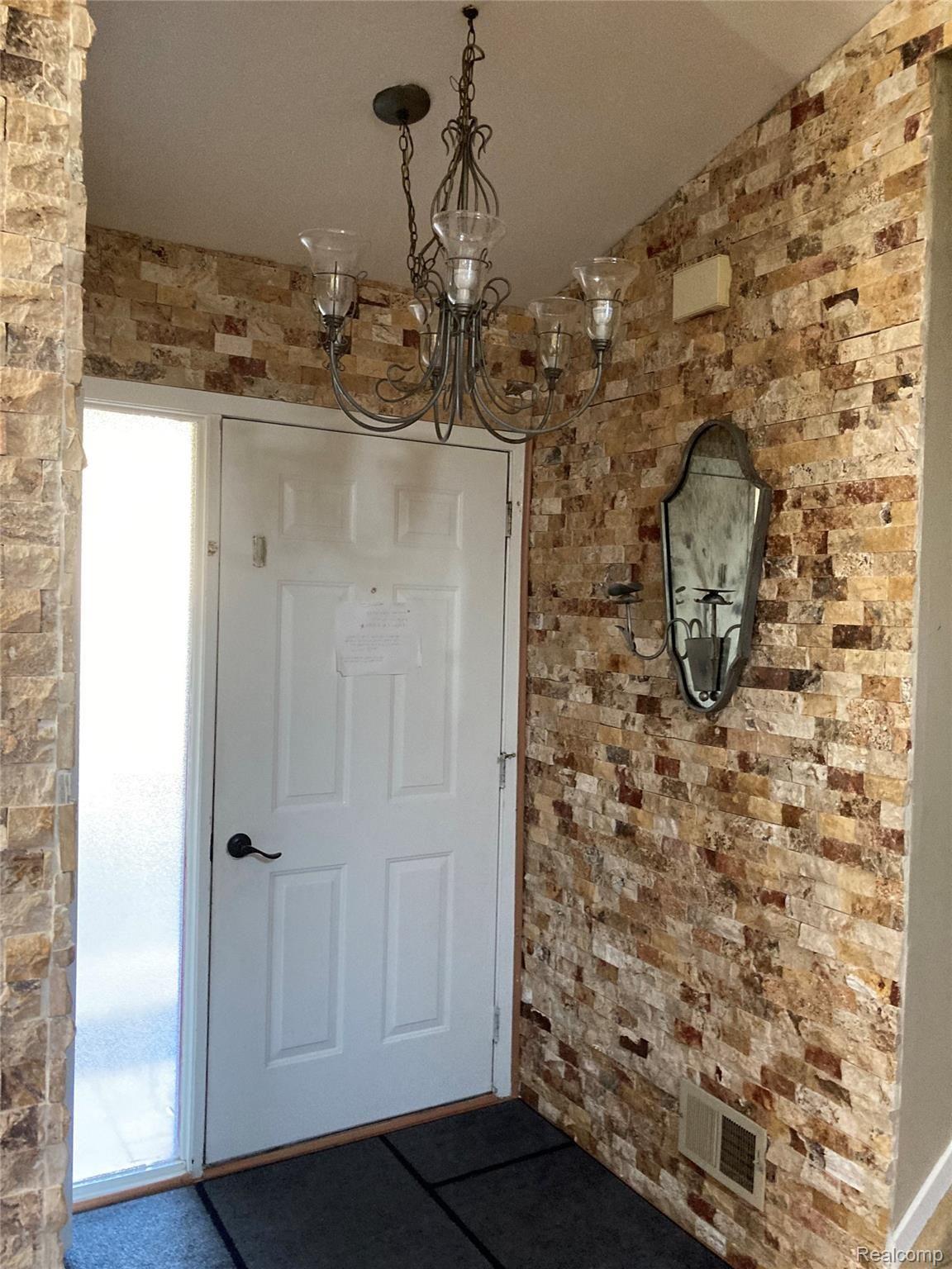373 North Willard Road Canton, MI 48187 - Photo 24 of 34 IMG_E0027.JPG