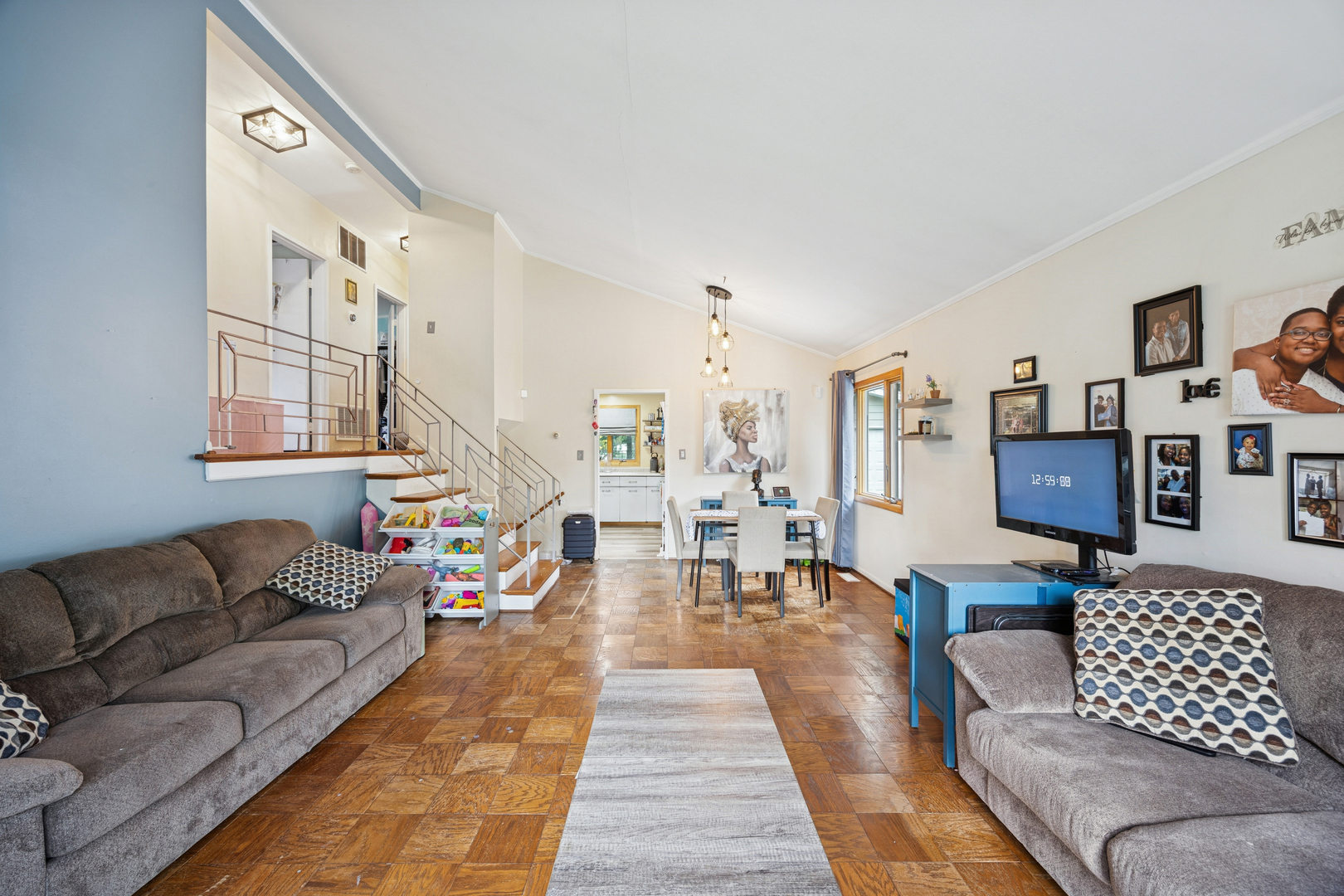 356 Winnebago Street Park Forest, IL 60466 - Photo 3 of 17