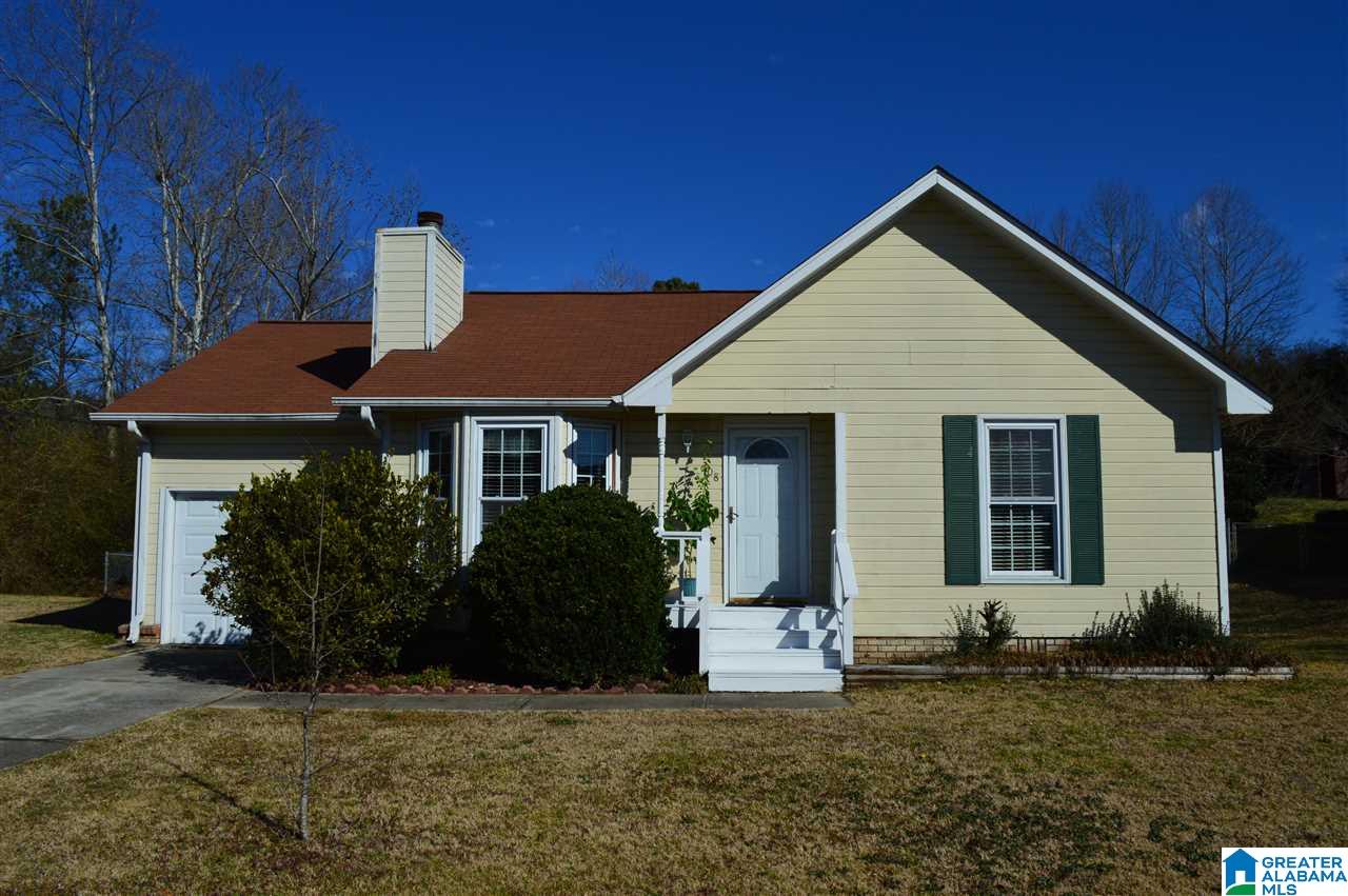 208 Dolphin Circle Alabaster, AL 35007 - Photo 1 of 25