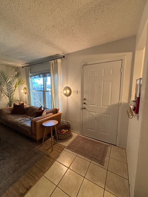 3319 Dolphin Drive, Unit B Austin, TX 78704 - Photo 4 of 14