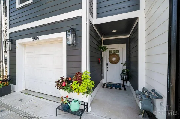 $4,270 | 5814 Montgomery Road, Cincinnati, OH 45212