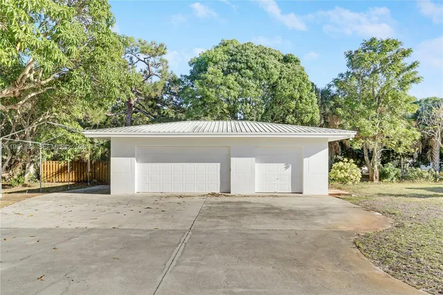 $13,000 | 19655 North Riverside Drive, Jupiter, FL 33469