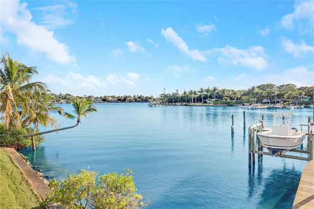 $13,000 | 19655 North Riverside Drive, Jupiter, FL 33469