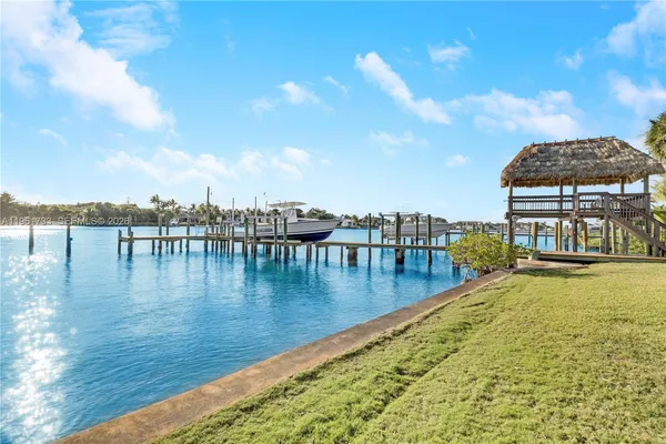 $13,000 | 19655 North Riverside Drive, Jupiter, FL 33469