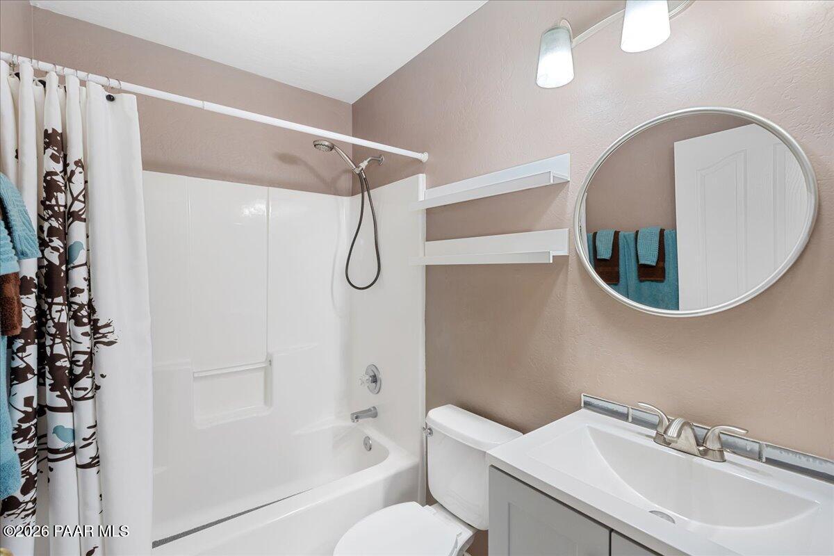 20656 East Wagon Way Mayer, AZ 86333 - Photo 16 of 25 Guest Bathroom