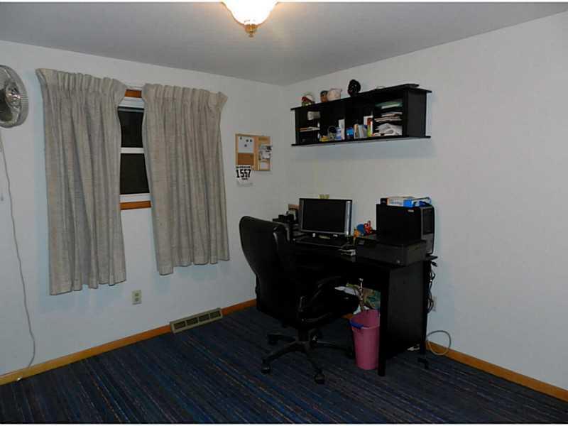 2735 Copper Road New Castle, PA 16101 - Photo 14 of 21 Bedroom.