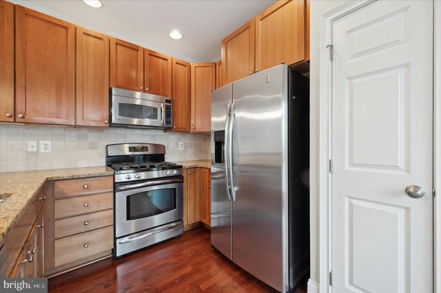 $685,000 | 103 Surgeon Generals Court, Philadelphia, PA 19146