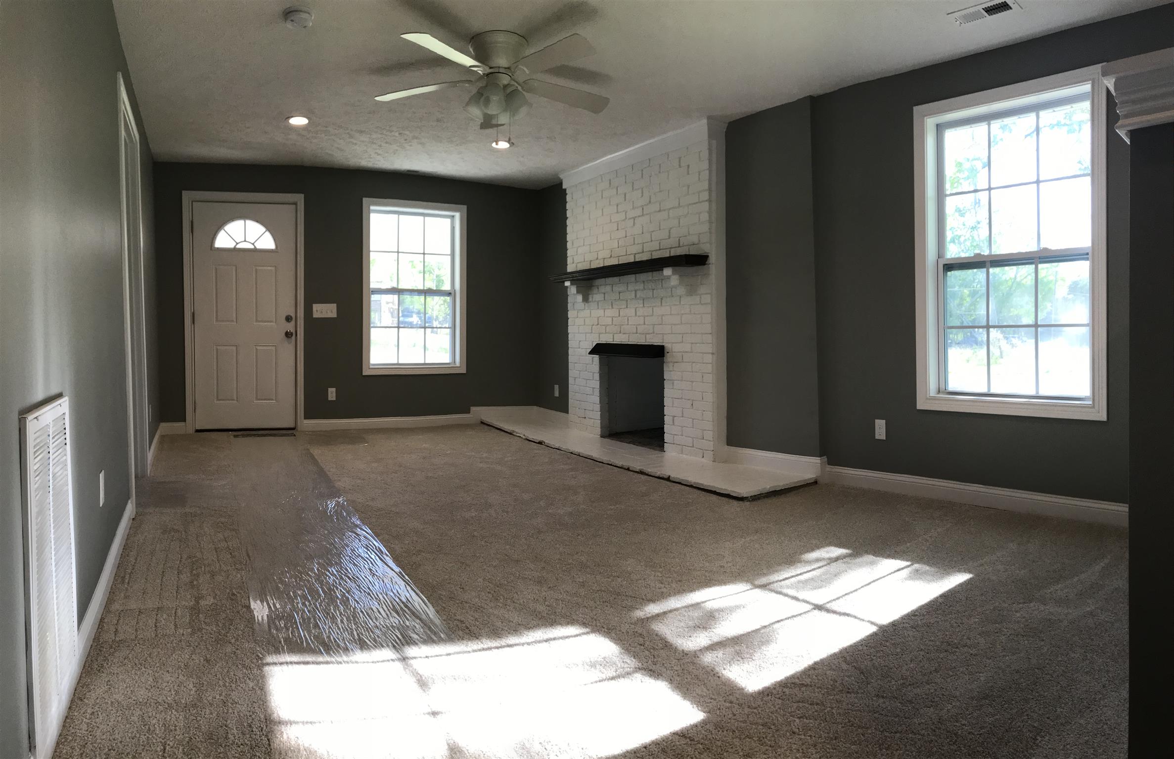 1114 Jakes Road Murfreesboro, TN 37127 - Photo 9 of 22 Living room