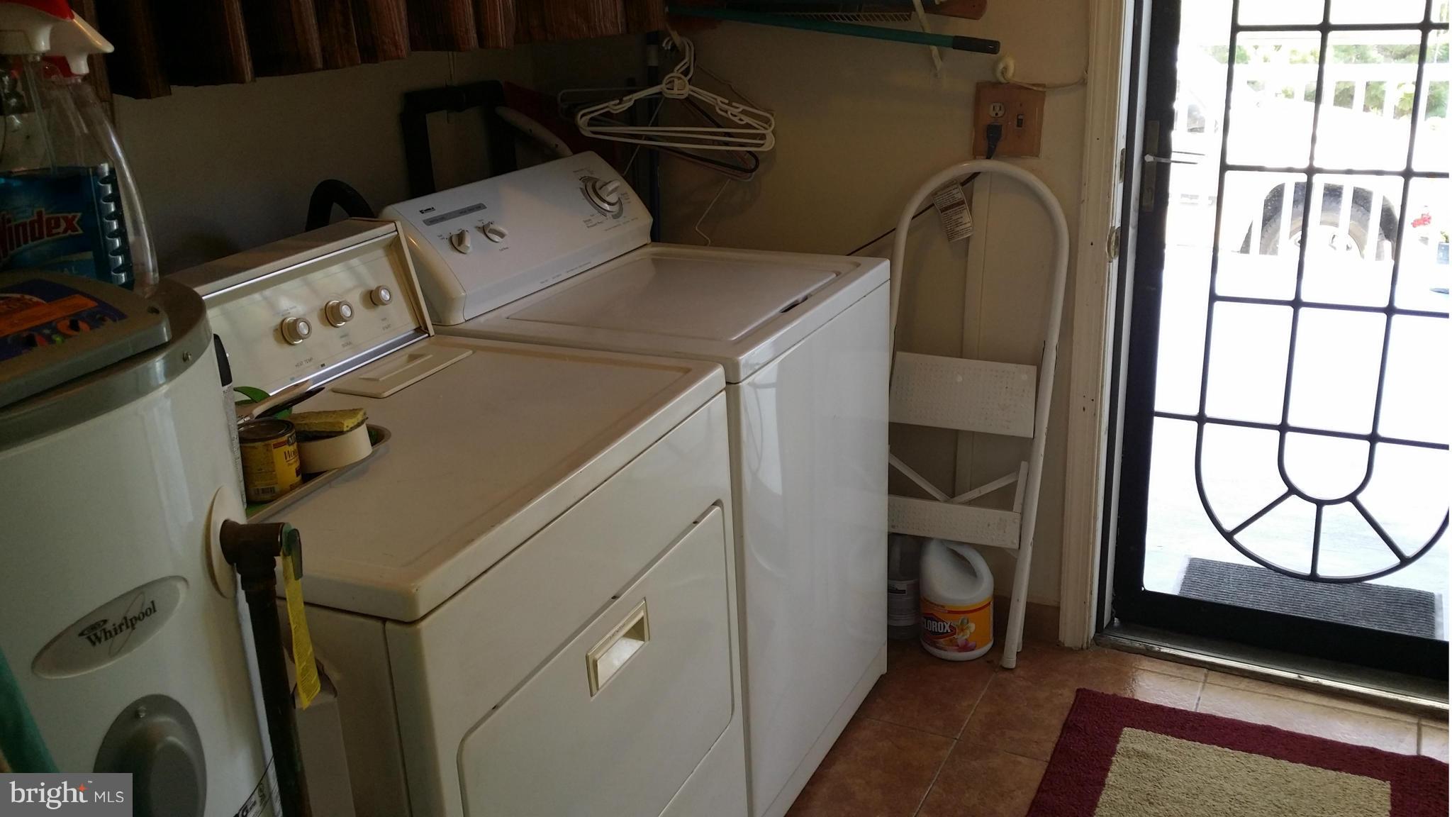 9101 Simpson Lane Clinton, MD 20735 - Photo 7 of 10 Interior (General)