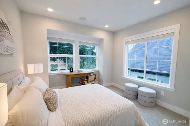 $5,990 | 2111 9th Avenue West, Unit 24, Seattle, WA 98119