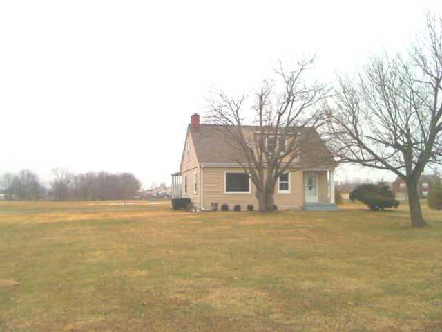 5908 South High School Road Indianapolis, IN 46221 - Photo 2 of 8 Gallery Image 2