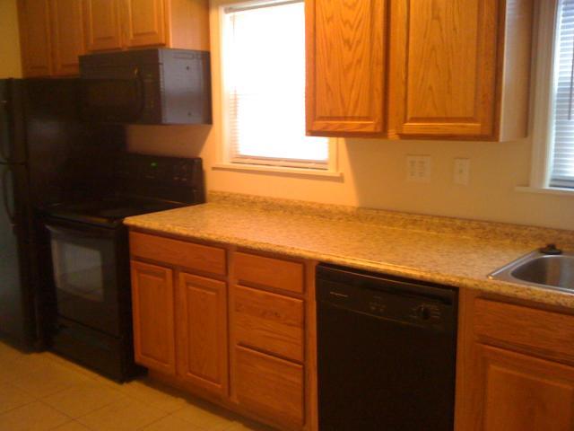 5908 South High School Road Indianapolis, IN 46221 - Photo 6 of 8 Gallery Image 6