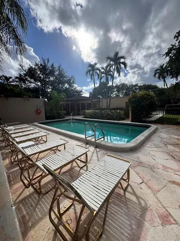 $1,690 | 8901 North New River Canal Road, Unit 18W, Fort Lauderdale, FL 33324