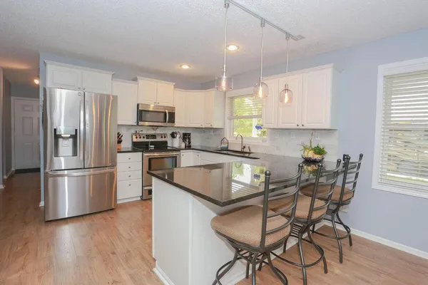 $389,000 | 13509 Harvest Lane, Peculiar, MO 64078