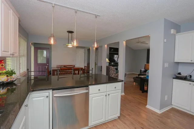 $389,000 | 13509 Harvest Lane, Peculiar, MO 64078