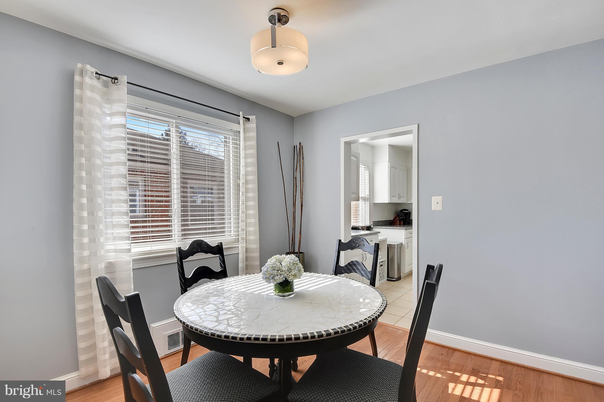 9914 Markham Street Silver Spring, MD 20901 - Photo 7 of 27 Dining Room