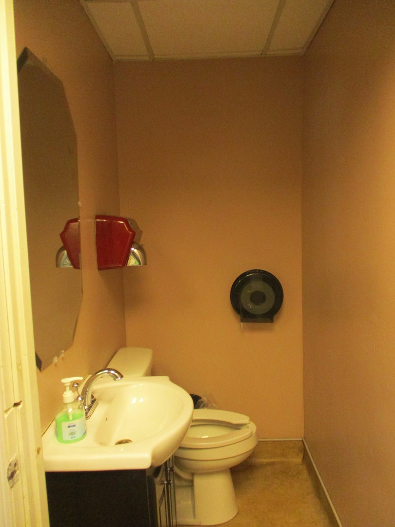 5717 West Cermak Road Cicero, IL 60804 - Photo 5 of 21 Gallery Image 5