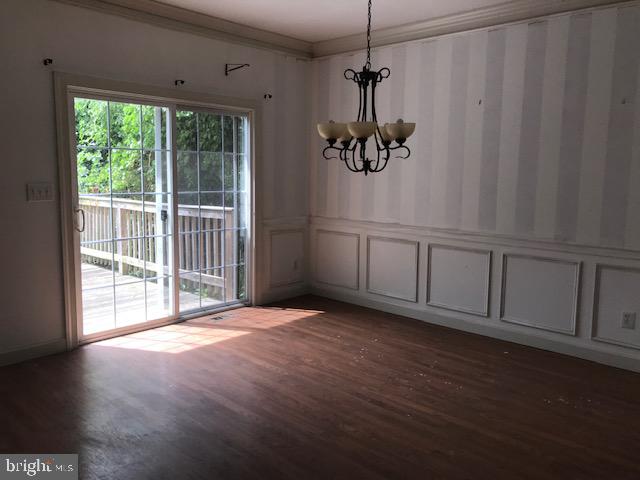946 South Spring Road Vineland, NJ 08361 - Photo 4 of 19 Dining room
