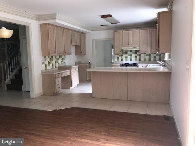 946 South Spring Road Vineland, NJ 08361 - Photo 5 of 19 kitchen