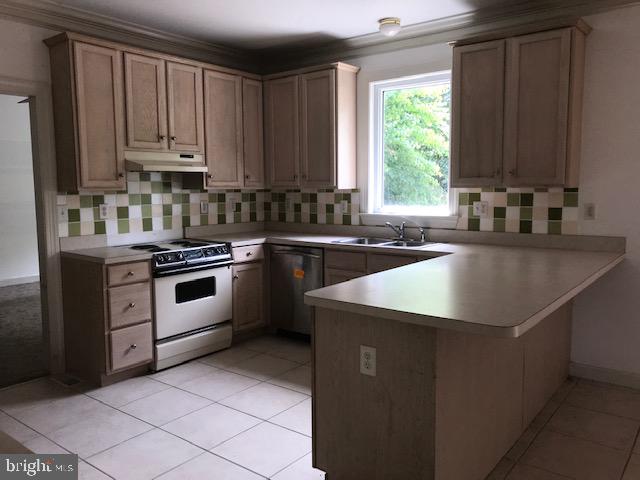 946 South Spring Road Vineland, NJ 08361 - Photo 7 of 19
