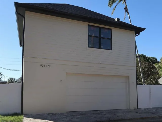 $1,795,000 | 921 12th Street North, St. Petersburg, FL 33705